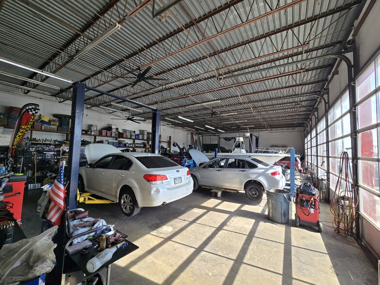More Photos Of 1137 US Highway 19, Holiday Auto Repair For Sale