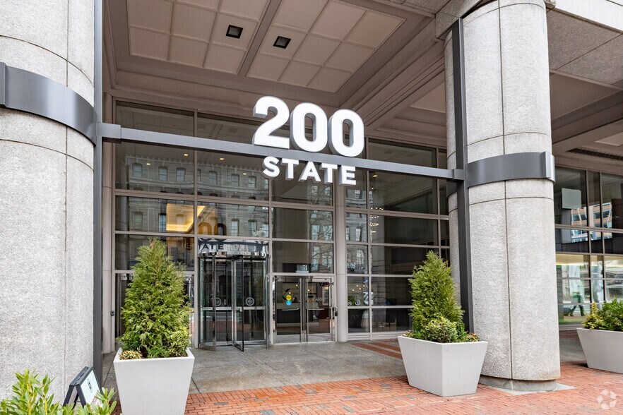 More Photos Of 200 State St, Boston Office For Lease