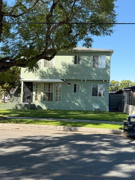 Primary Photo Of 6617 Jaboneria Rd, Bell Gardens Apartments For Sale