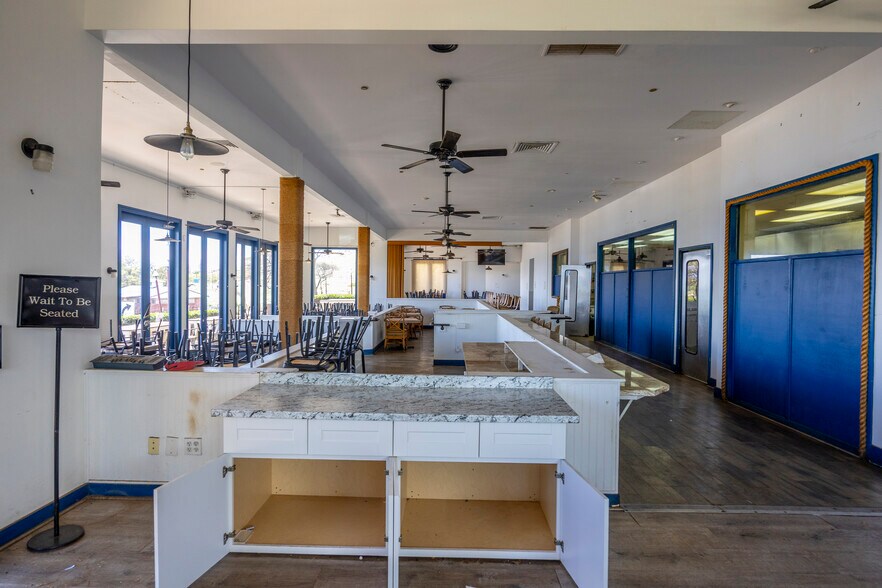 More Photos Of 300 Ma'alaea Rd, Wailuku Freestanding For Lease