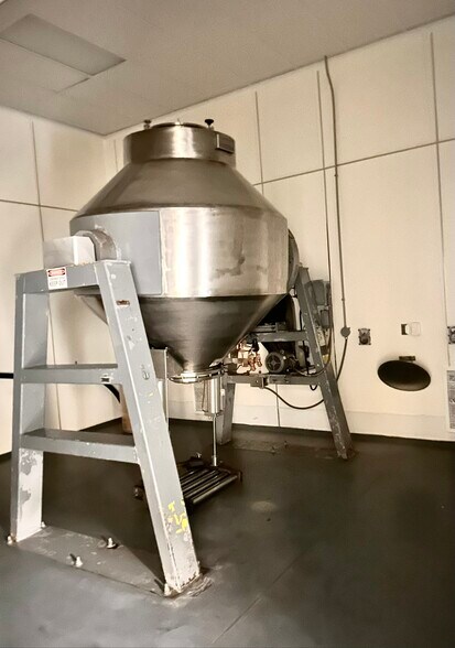 More Photos Of 600 Boyce Rd, Pittsburgh Food Processing For Sale