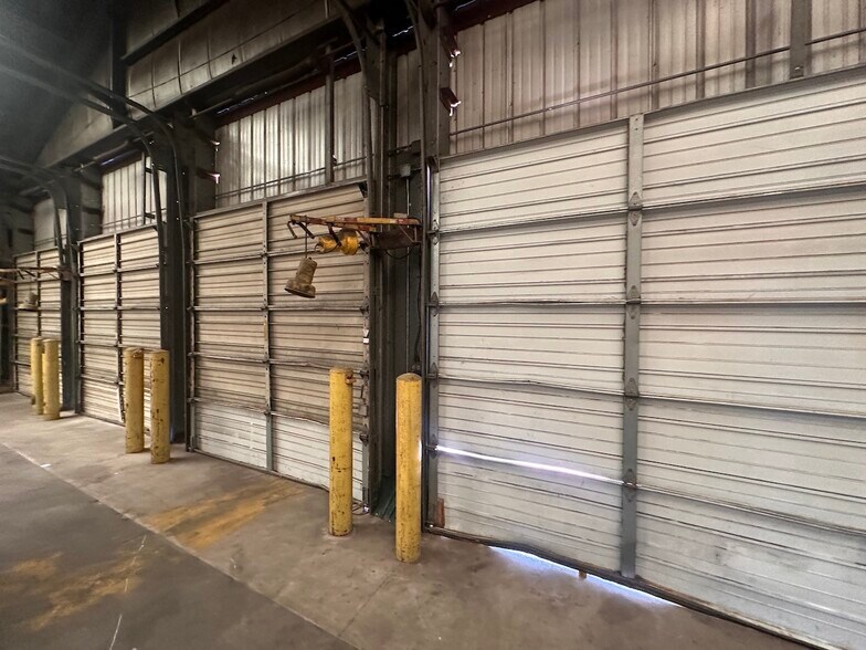 More Photos Of 2655 Buchanan Ave SW, Grand Rapids Truck Terminal For Lease