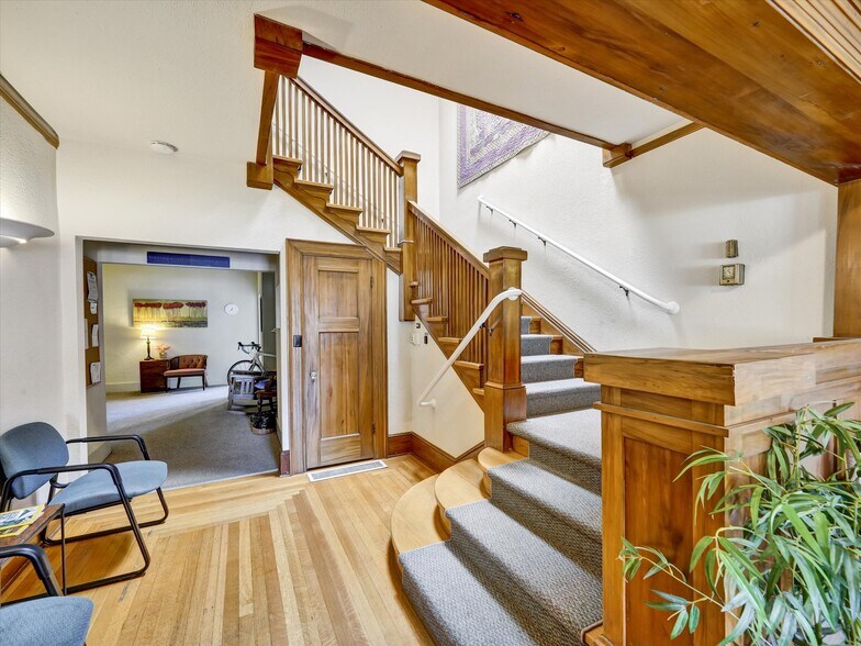More Photos Of 825 College Ave, Santa Rosa Medical For Sale