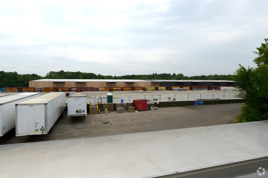 More Photos Of 208 North St, Foxborough Warehouse For Lease
