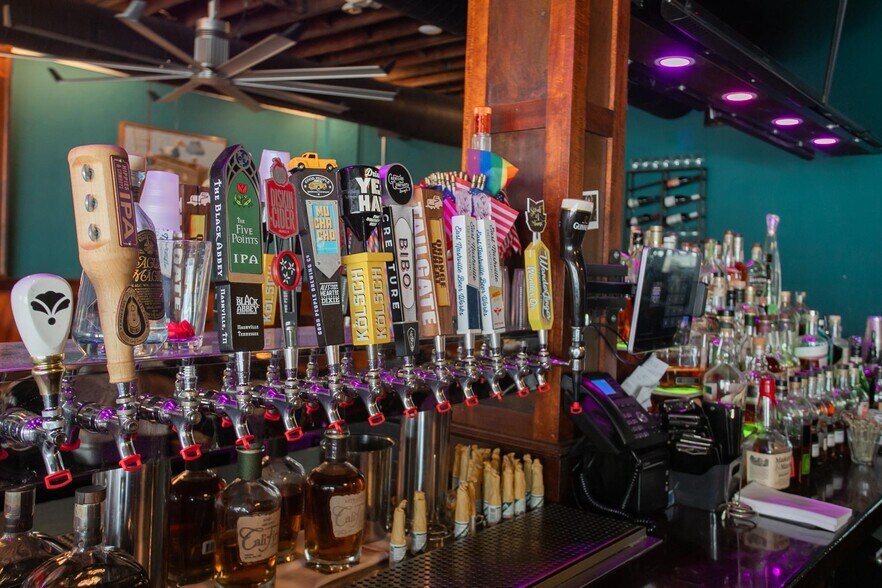 More Photos Of 1016 Woodland St, Nashville Restaurant For Lease
