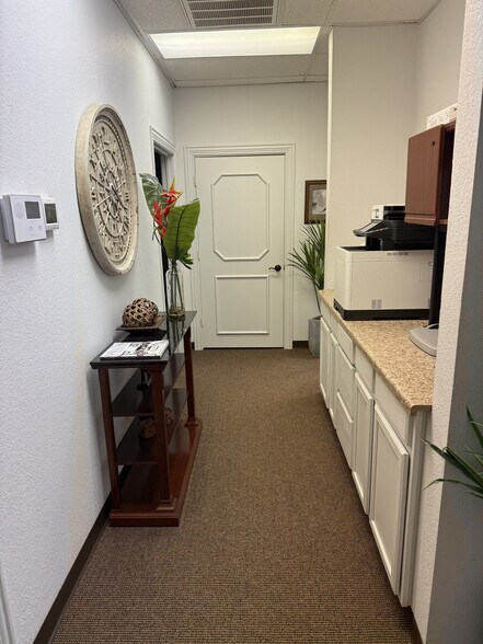More Photos Of 1500 W Southlake Blvd, Southlake Office Residential For Lease