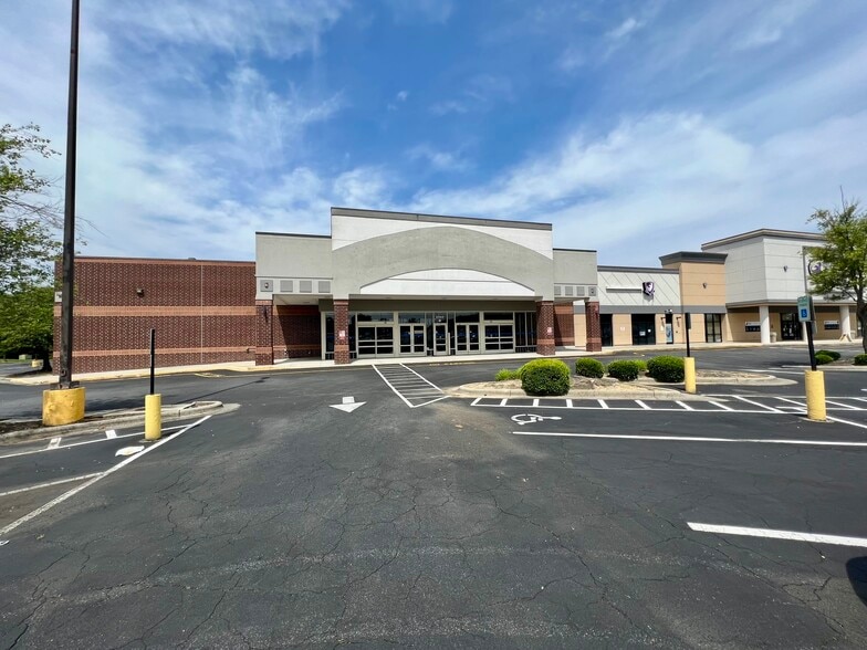 More Photos Of 3740 S Holden Rd, Greensboro Unknown For Lease