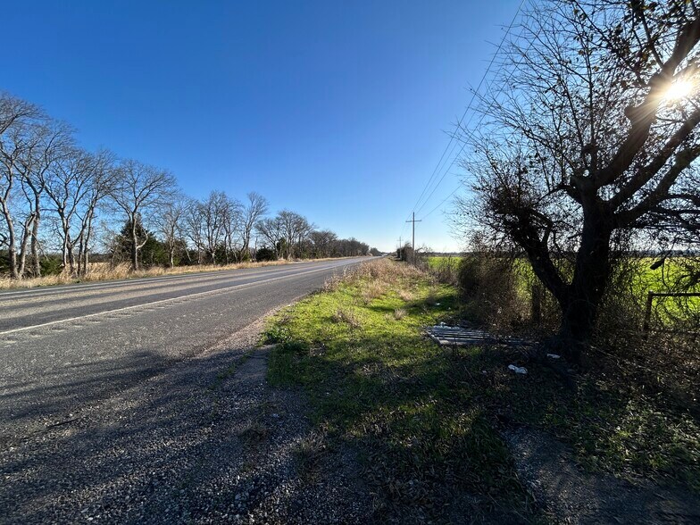 More Photos Of TBD TX 160, Whitewright Land For Sale