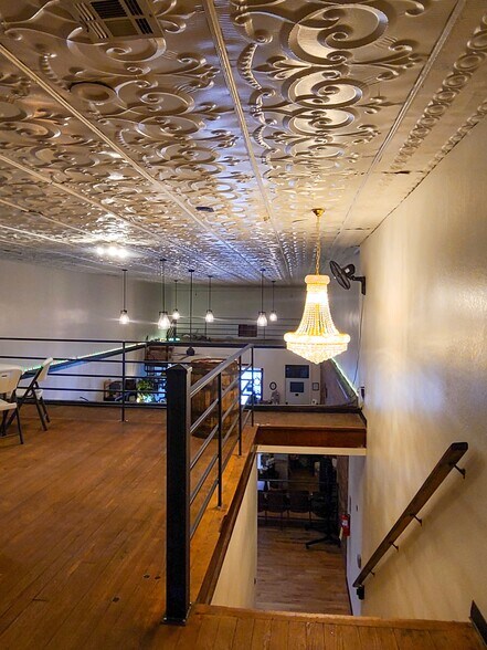 More Photos Of 109 Main St SE, Gravette Office For Sale