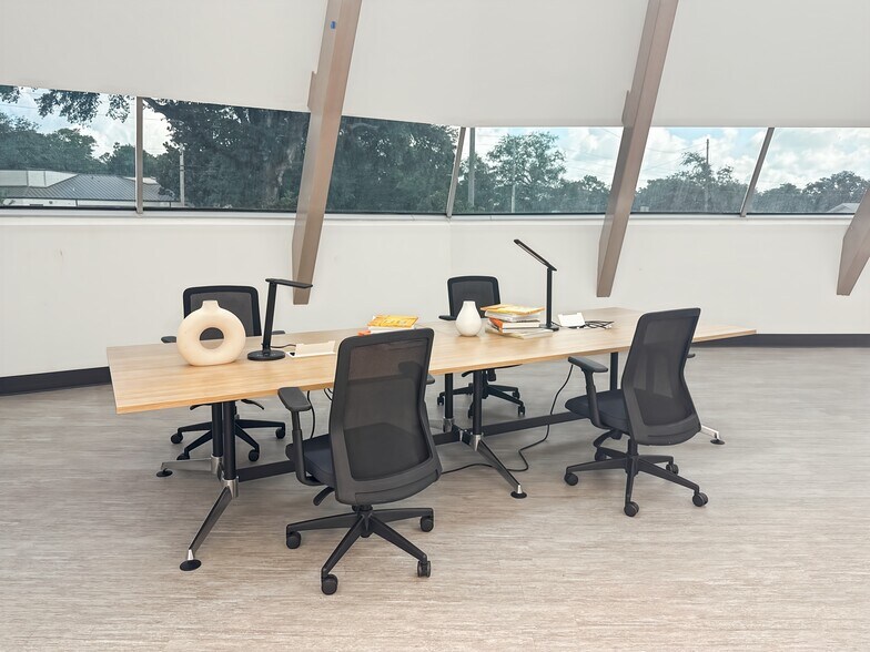 More Photos Of 545 Brent Ln, Pensacola Coworking Space