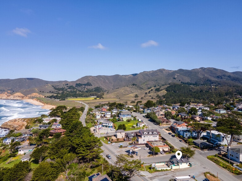 More Photos Of 8465 Cabrillo Hwy, Montara Restaurant For Sale