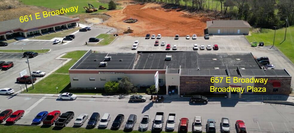 More Photos Of 657-673 E Broadway Blvd, Jefferson City Office For Lease