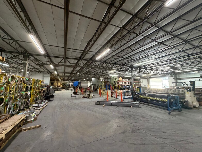 More Photos Of 1022 County Line Rd, Lakeland Industrial For Sale