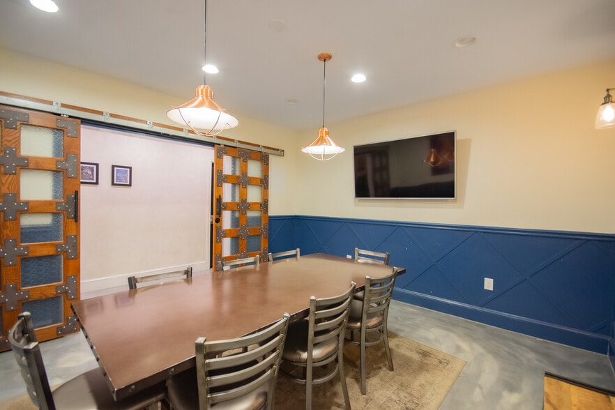 More Photos Of 126 E Burke St, Martinsburg Office For Sale