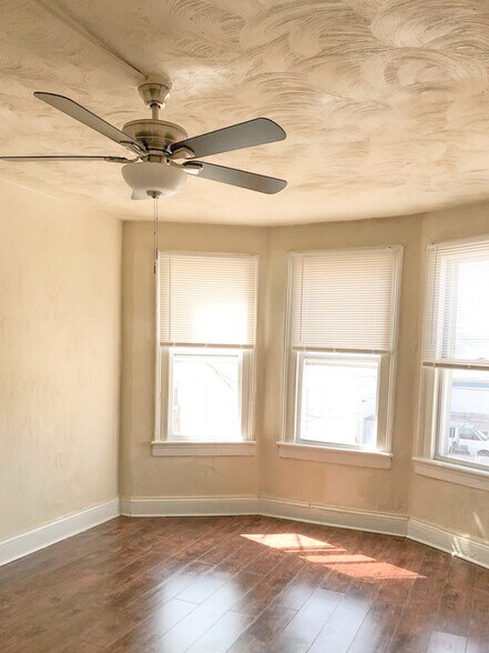 More Photos Of 516 Dinwiddie St, Norfolk Apartments For Sale