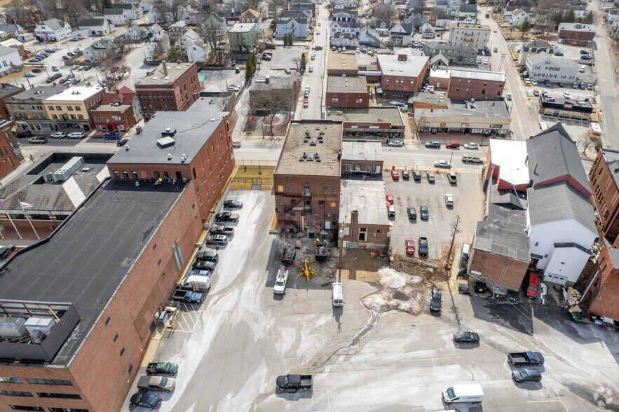 More Photos Of 175 Main St, Webster Restaurant For Sale