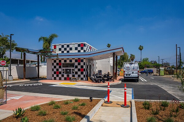 More Photos Of 466 E Foothill Blvd, Rialto Fast Food For Sale