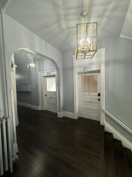 More Photos Of 100 Northwestern Ave, West Lafayette Apartments For Lease