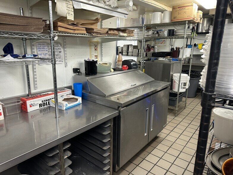 More Photos Of 89 E Grand Ave, Fox Lake Restaurant For Sale