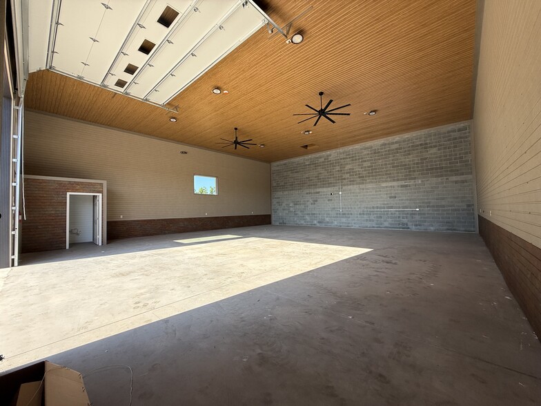 More Photos Of 144 McCrary Rd, Mooresville Industrial For Sale
