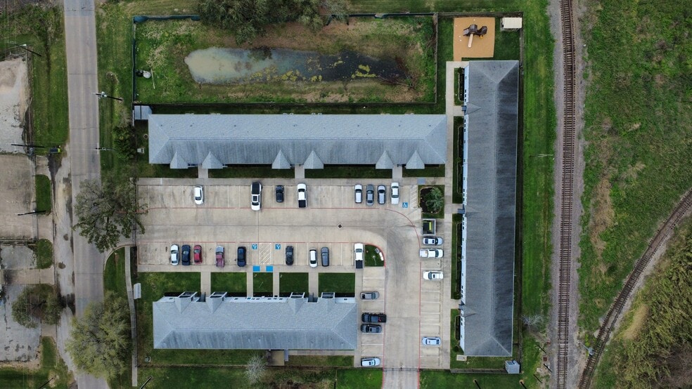 More Photos Of 2604 Avenue K, Bay City Apartments For Sale