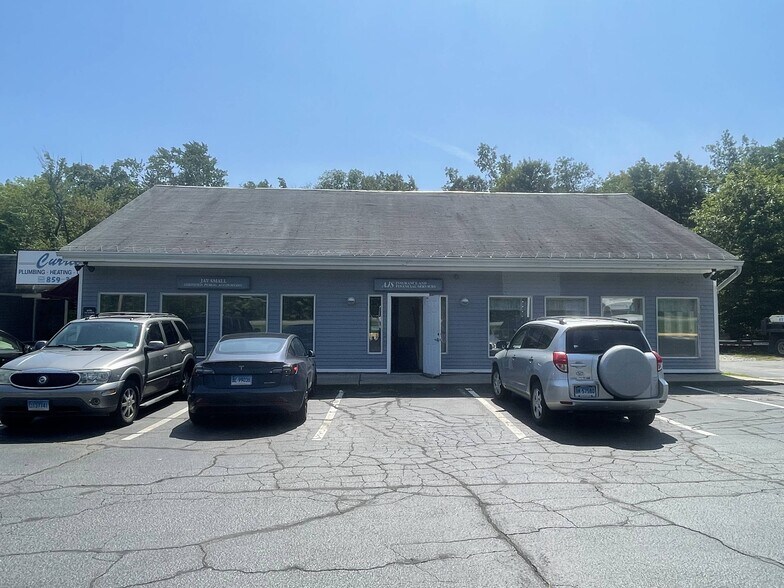 More Photos Of 426 Salem Tpke, Bozrah Storefront Retail Office For Lease