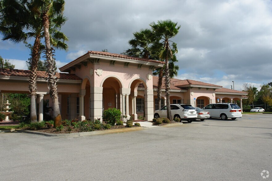 More Photos Of 3515 SE Willoughby Blvd, Stuart Medical For Lease
