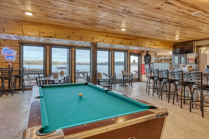 More Photos Of 7440 N Pats Landing Rd, Hayward Restaurant For Sale