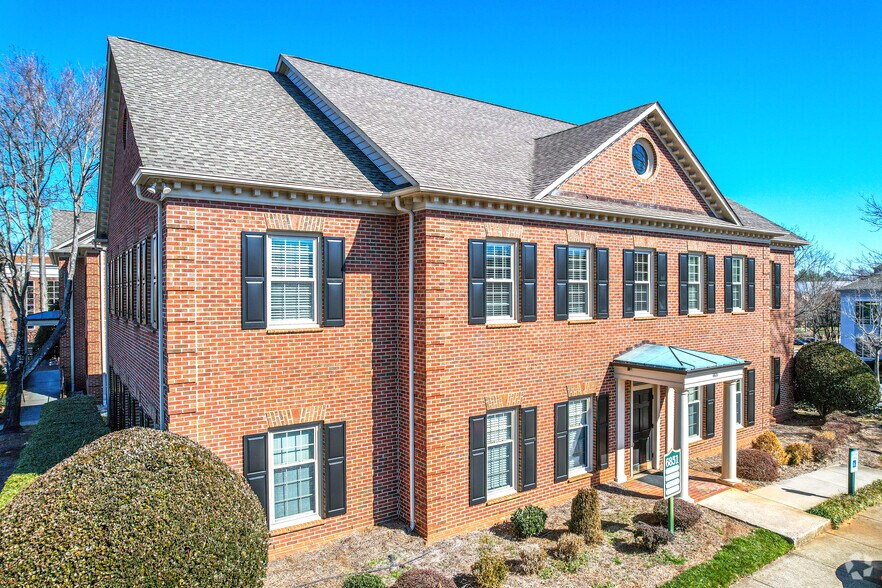 Primary Photo Of 6831 Fairview Rd, Charlotte Office For Sale