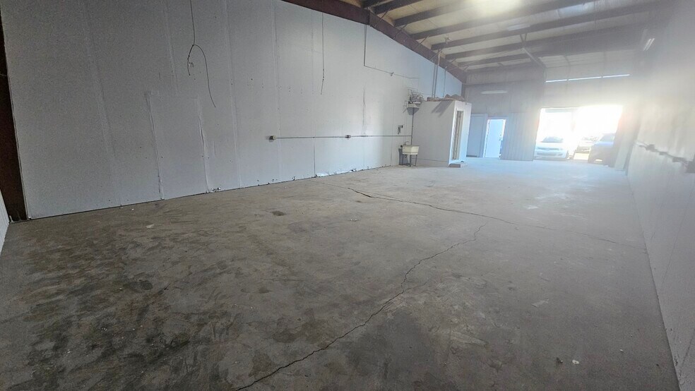 More Photos Of 4670-4674 Neway Dr, West Chester Warehouse For Lease