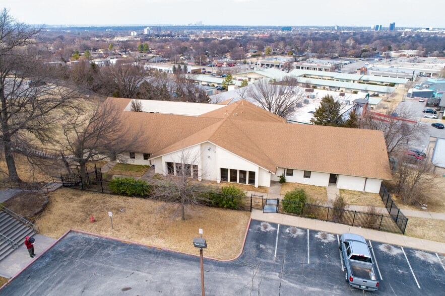 More Photos Of 6262 S Sheridan Rd, Tulsa Hospital For Sale