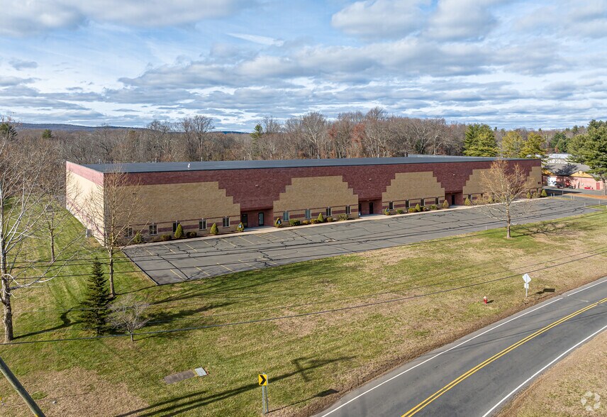 Primary Photo Of 95 W Dudley Town Rd, Bloomfield Distribution For Lease