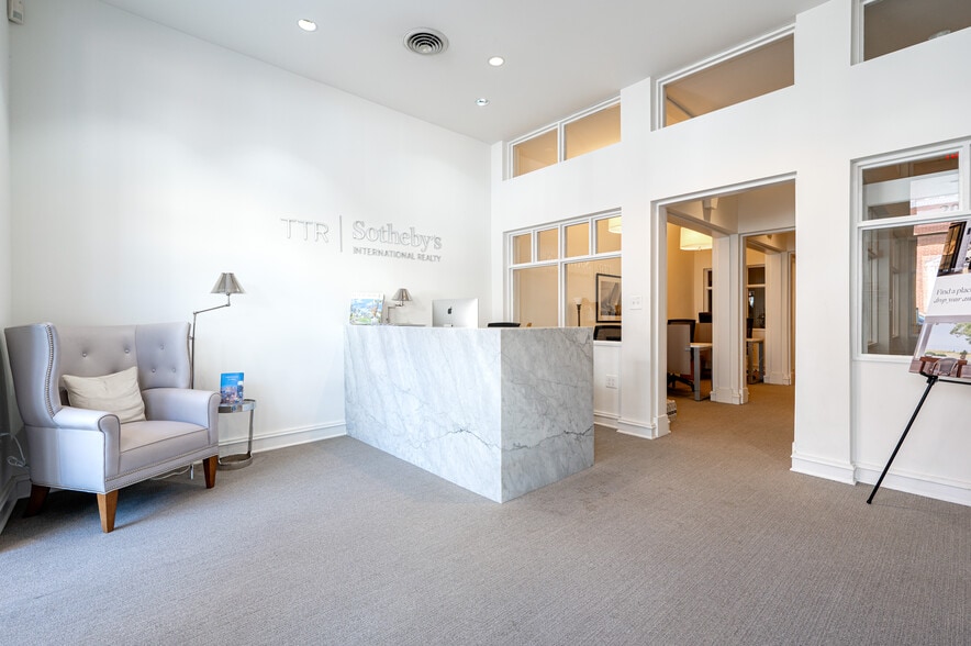 More Photos Of 209 Main St, Annapolis Office For Sale
