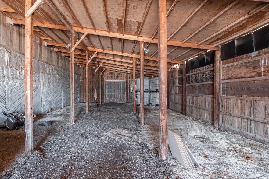 More Photos Of 1116 W County Road 450 N, Brazil Truck Terminal For Lease