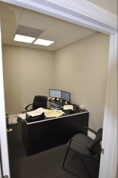 More Photos Of 842 NW 7th Ter, Fort Lauderdale Warehouse For Sale