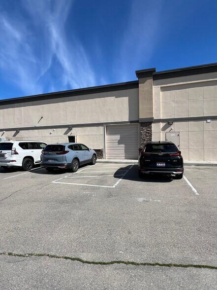 More Photos Of 1375 E Fairview Ave, Meridian Unknown For Lease