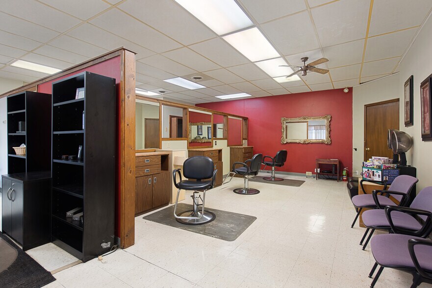 More Photos Of 4801 N Welcome Ave, Minneapolis Freestanding For Sale