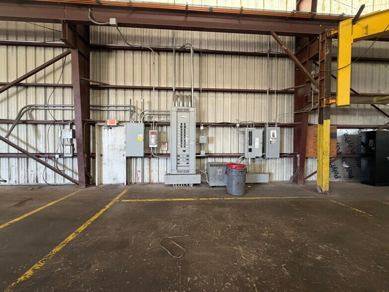 More Photos Of 5808 Fm 3455 Rd, Navasota Manufacturing For Lease