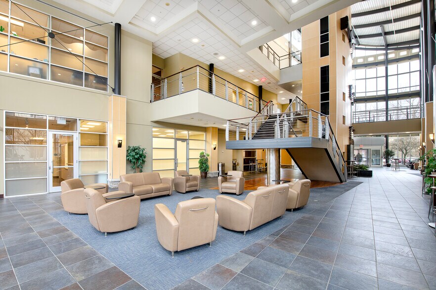 More Photos Of 1 Park West Blvd, Akron Medical For Lease