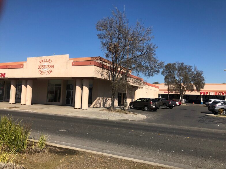 More Photos Of 1223 W Main St, Merced Storefront Retail Office For Sale