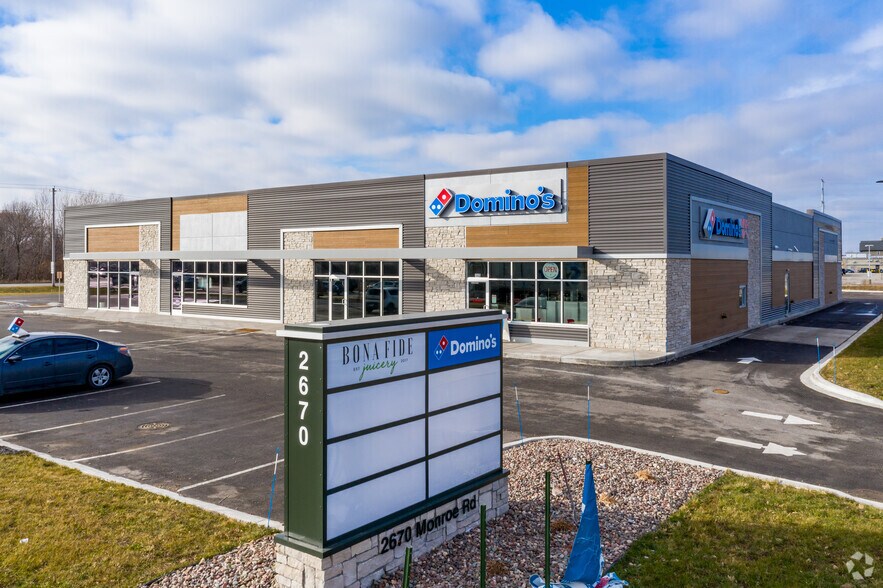 More Photos Of 2670 Monroe Rd, De Pere Freestanding For Lease