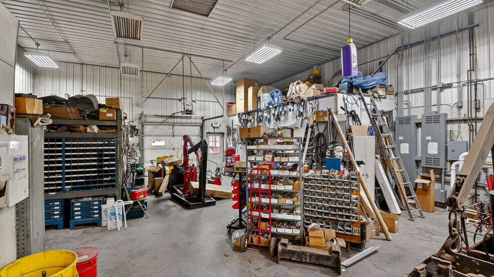 More Photos Of 7918 Partridge Rd, Eau Claire Warehouse For Sale