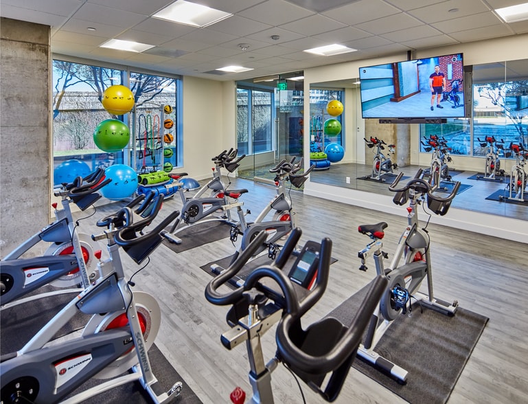 More Photos Of 5005 Lyndon B Johnson Fwy, Dallas Office For Lease