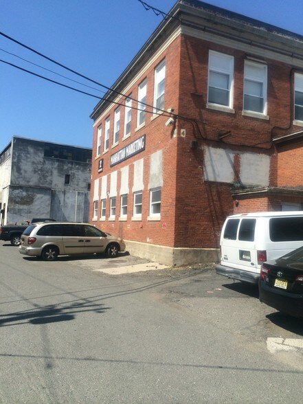 More Photos Of 2-20 Brighton Ave, Passaic Warehouse For Lease