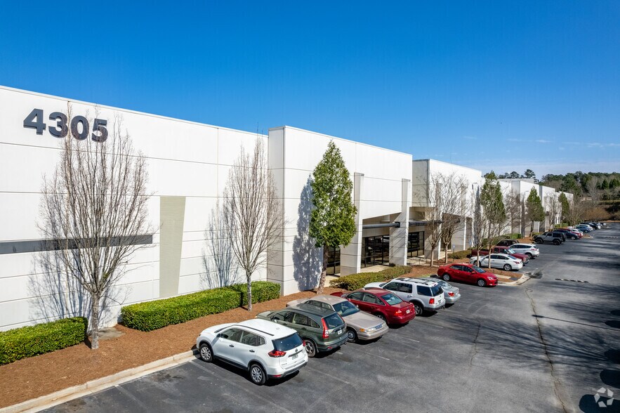 More Photos Of 4305 Hamilton Mill Rd, Buford Warehouse For Lease