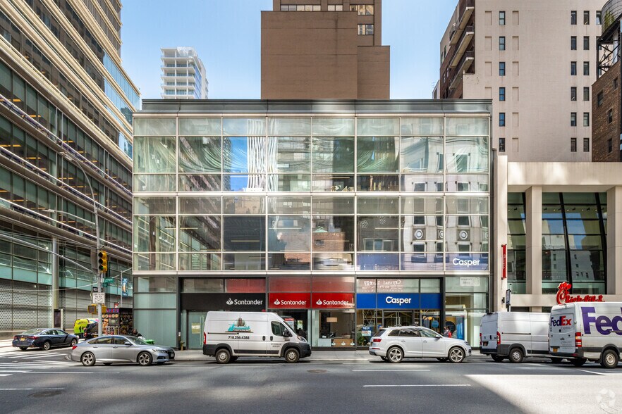 More Photos Of 715 Lexington Ave, New York Freestanding For Lease