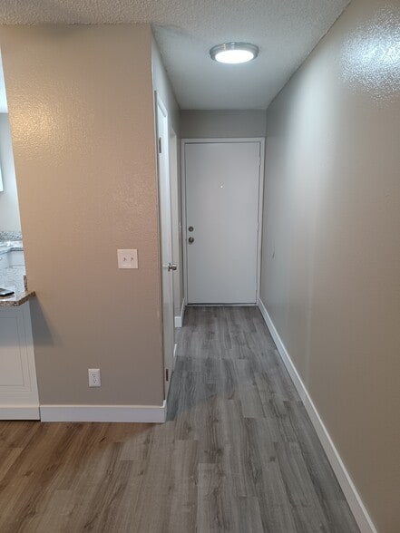 More Photos Of 7259 S Land Park Dr, Sacramento Apartments For Sale