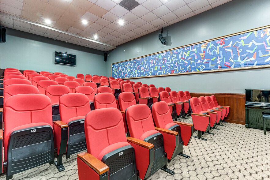 More Photos Of 702 W Holt Ave, Pomona Freestanding For Sale