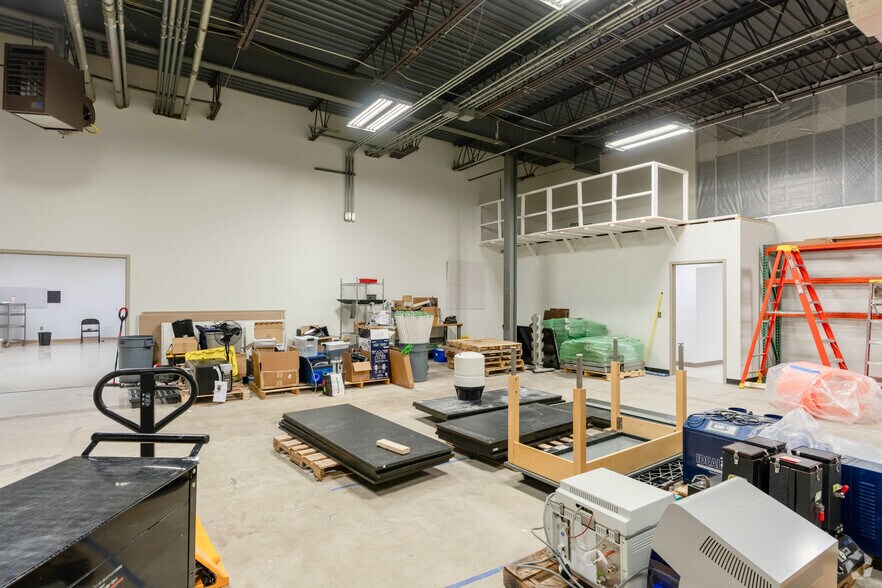 More Photos Of 111-121 Roberts St, East Hartford Industrial For Lease