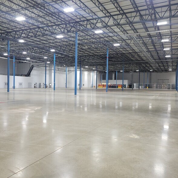 More Photos Of 6797 Fronius Dr, Portage Warehouse For Lease